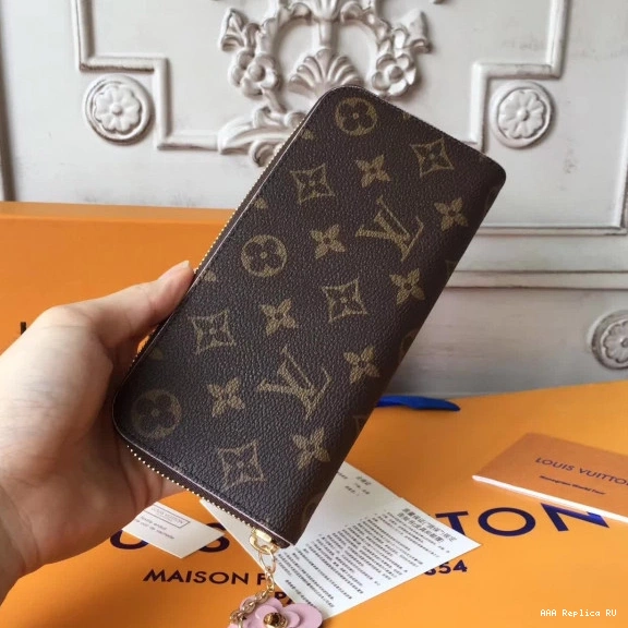 Aaa replica ru Vuitton Louis wallet CLEMENCE 0719